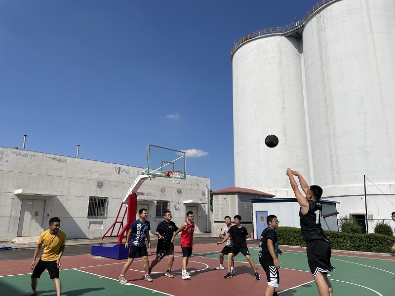 智引公司“迎新杯”職工籃球友誼賽火熱開(kāi)賽