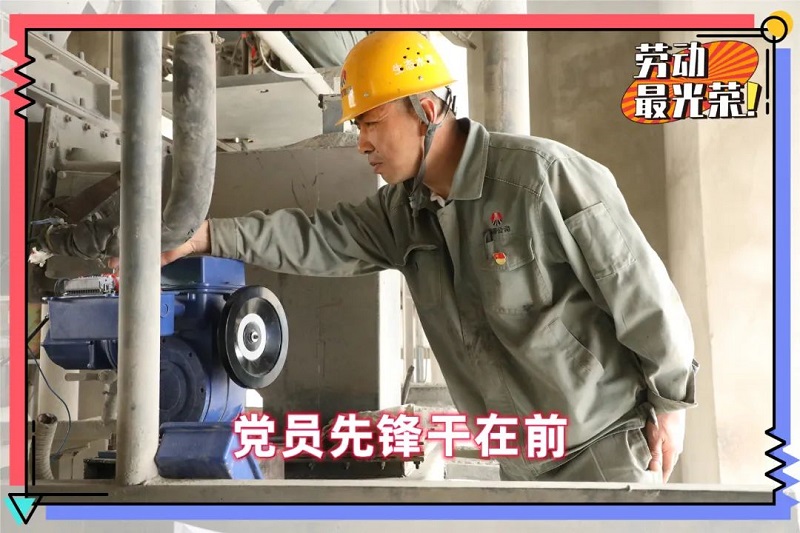 堅(jiān)守崗位的你 真美！